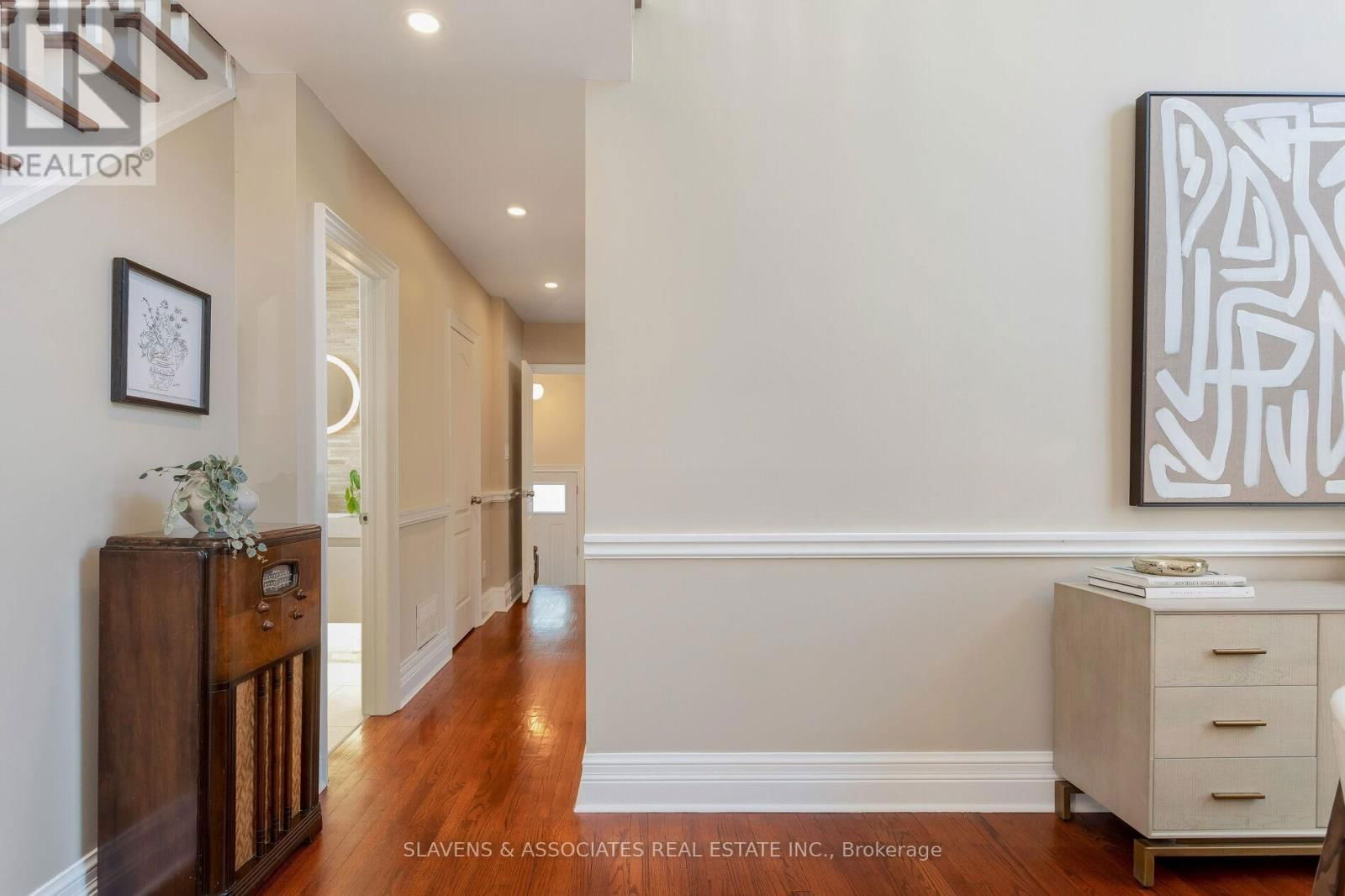 20 BENSON AVENUE Image 13