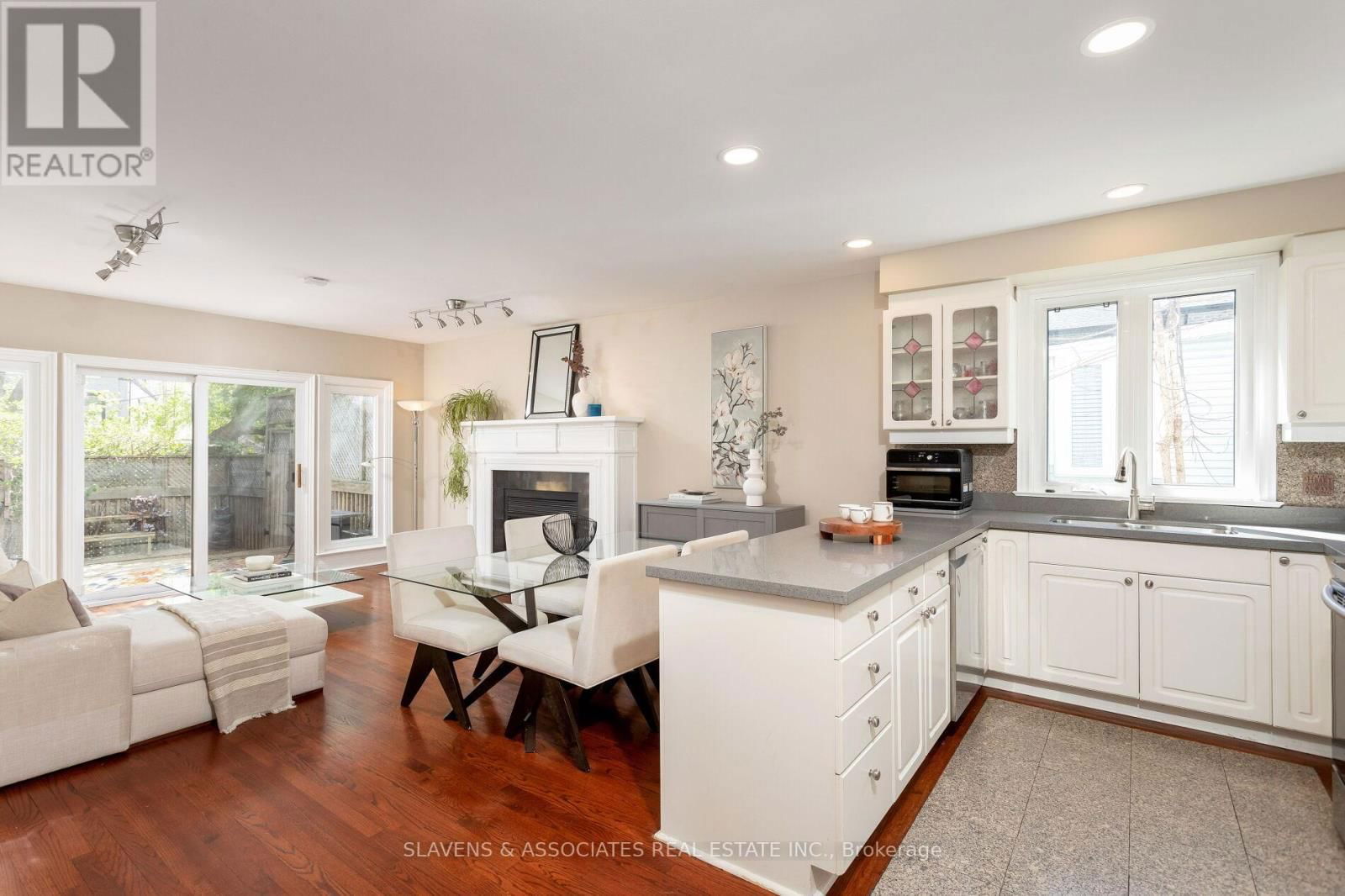 20 BENSON AVENUE Image 15