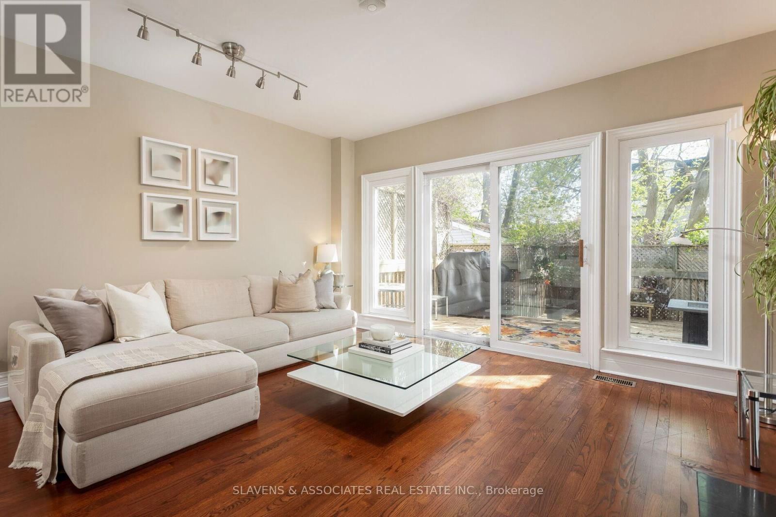 20 BENSON AVENUE Image 20