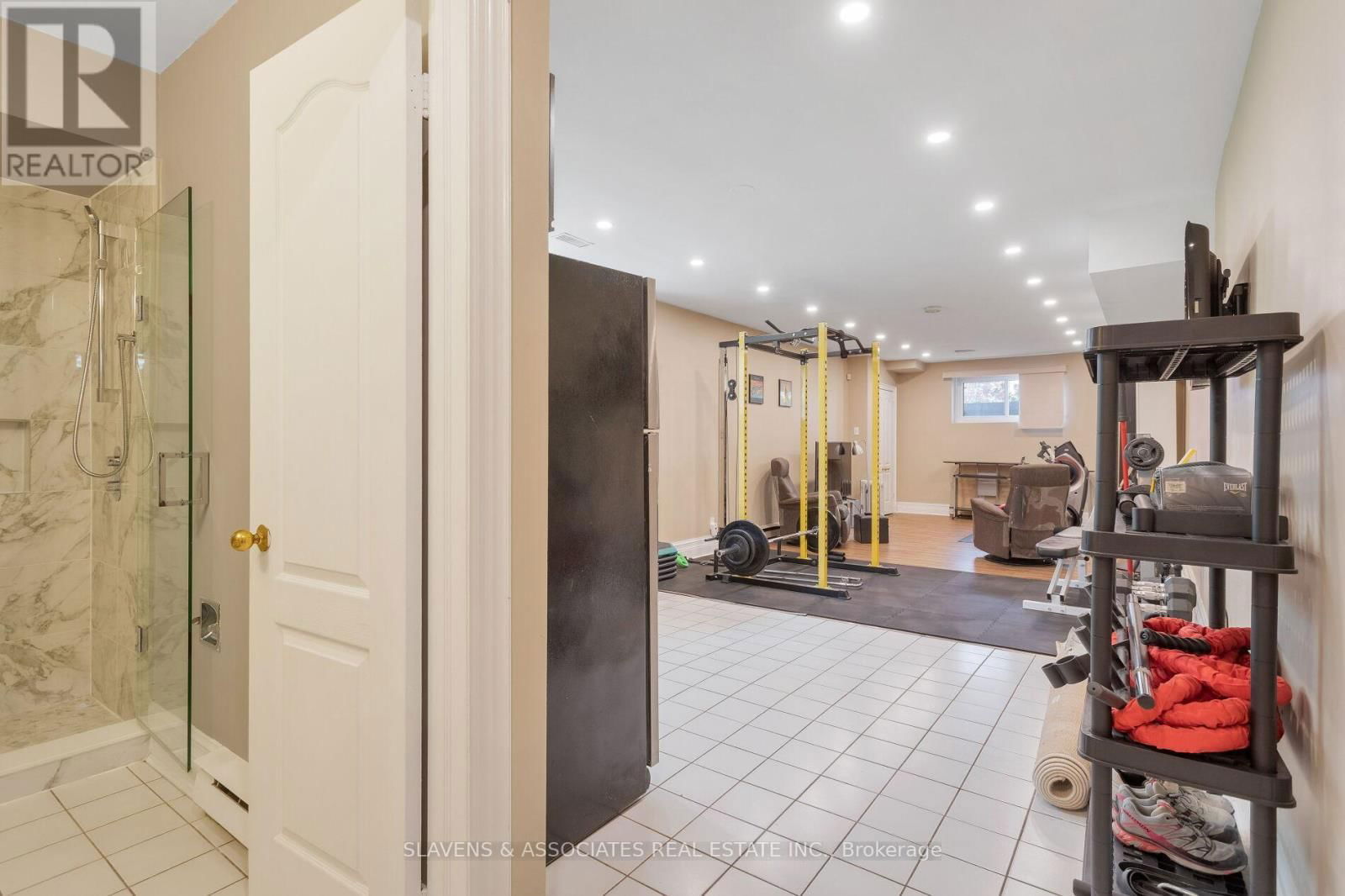 20 BENSON AVENUE Image 35