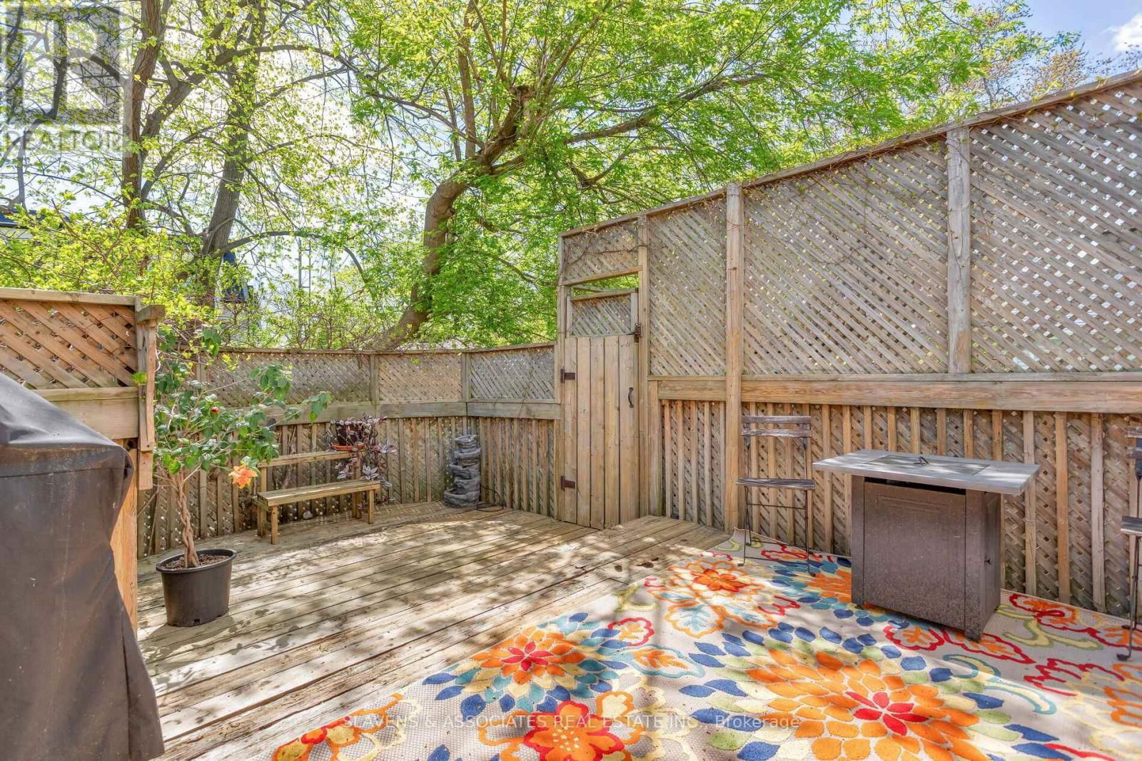 20 BENSON AVENUE Image 44