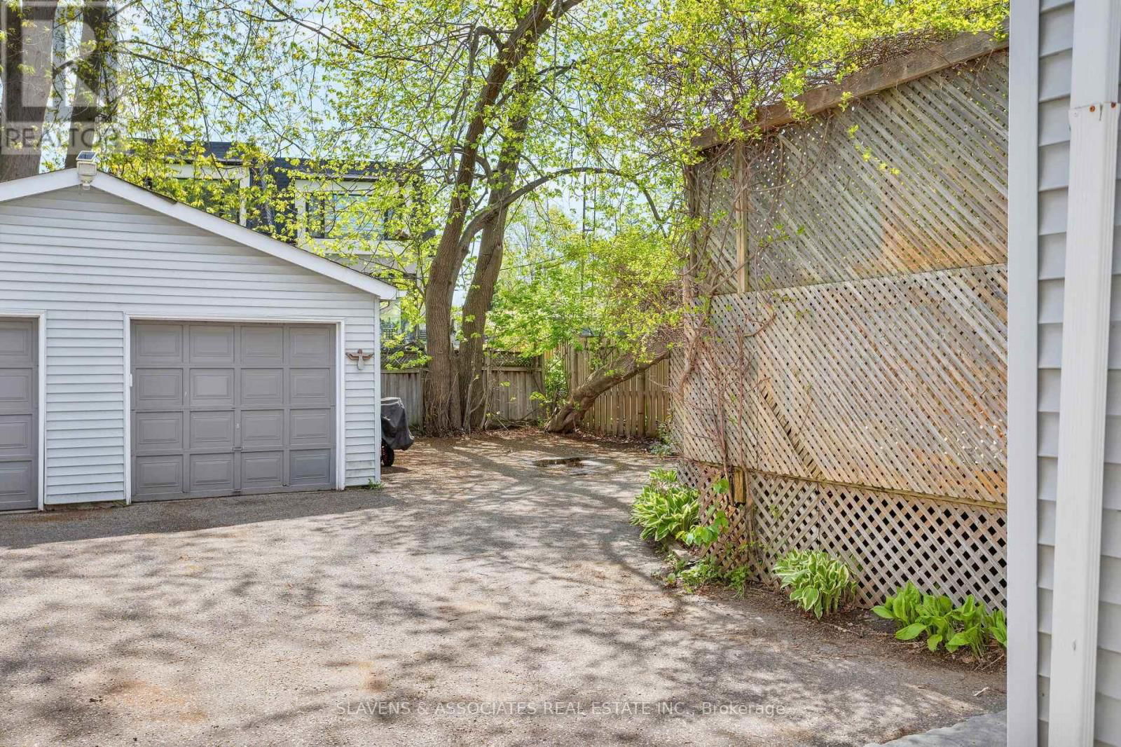 20 BENSON AVENUE Image 46