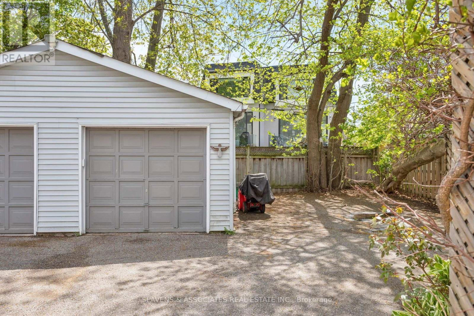 20 BENSON AVENUE Image 47