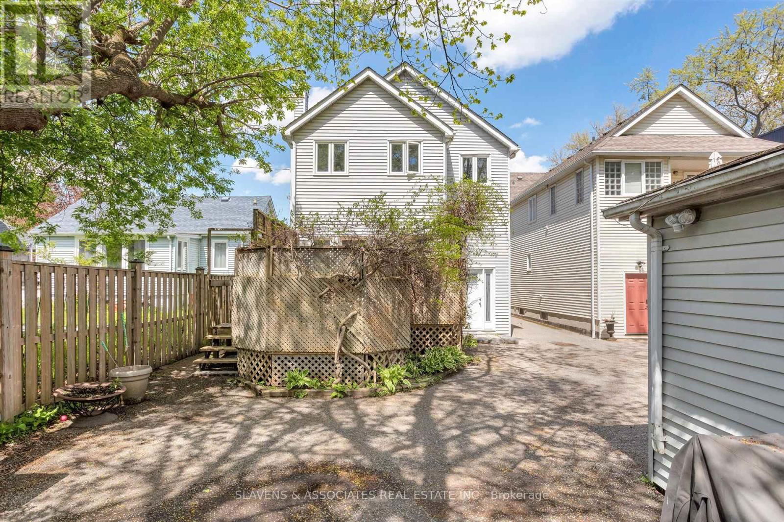 20 BENSON AVENUE Image 49
