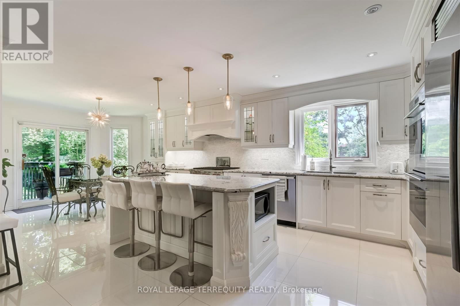 11 BLAKETON ROAD Image 12
