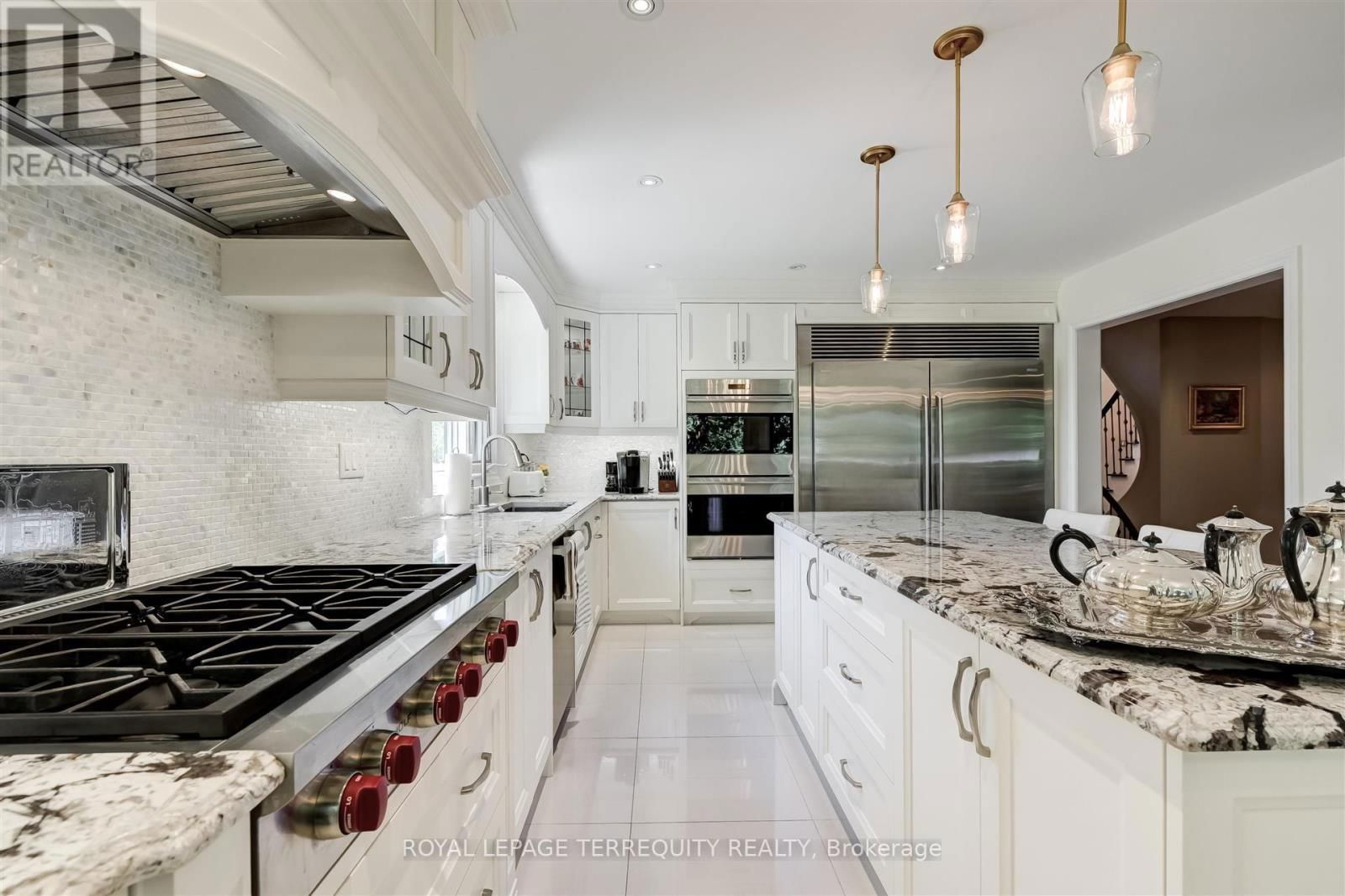 11 BLAKETON ROAD Image 15
