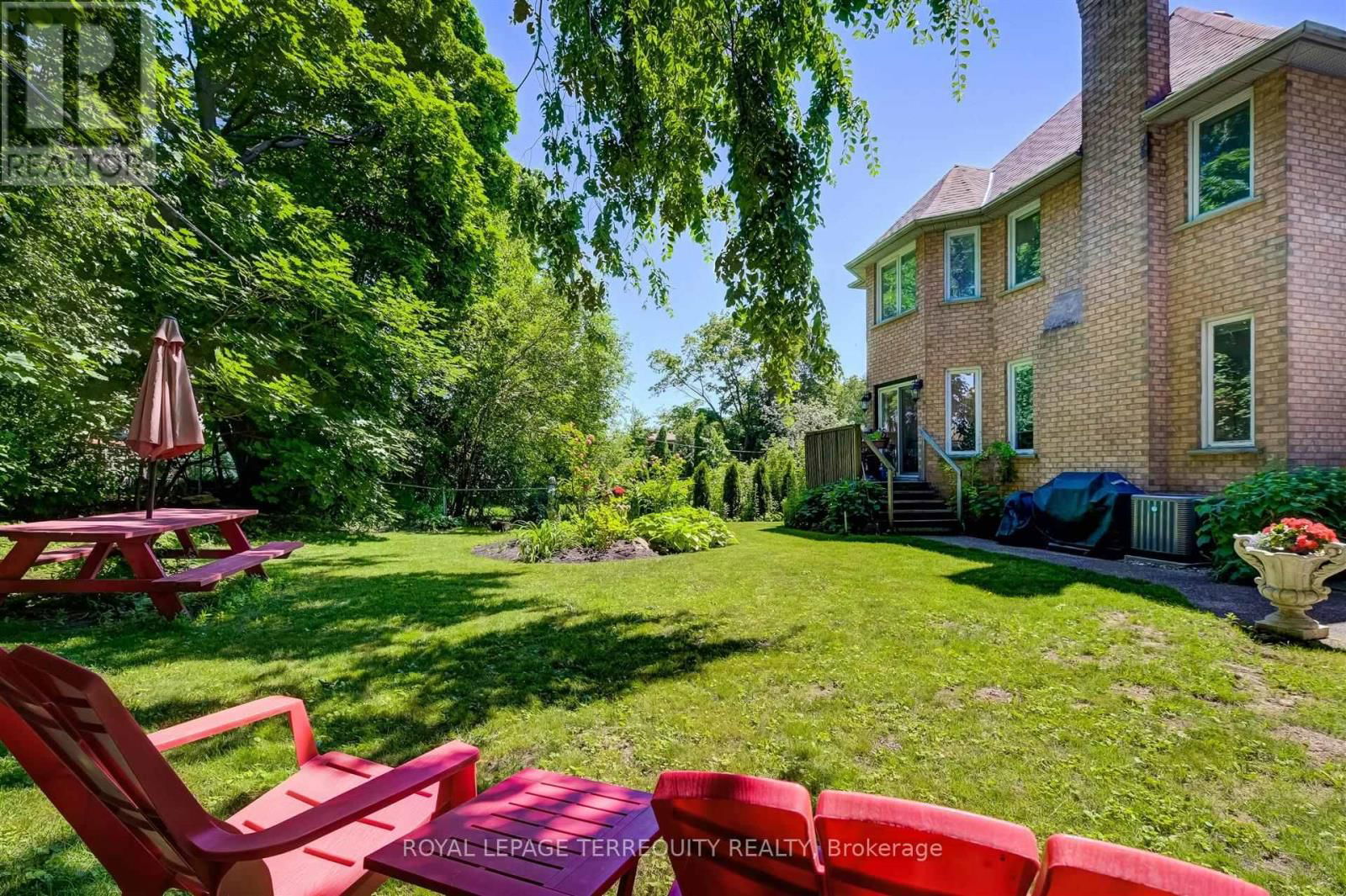 11 BLAKETON ROAD Image 30