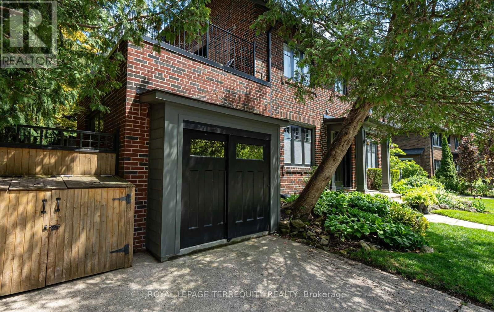 59 BABY POINT ROAD Image 33