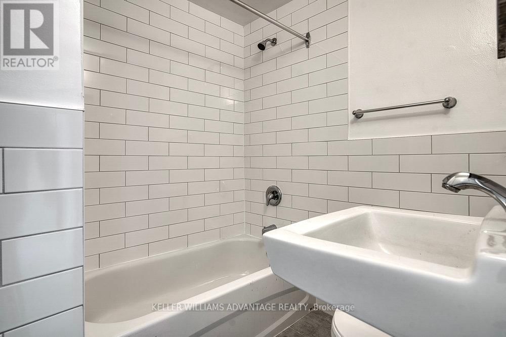 24 INDIAN ROAD CRESCENT Image 10