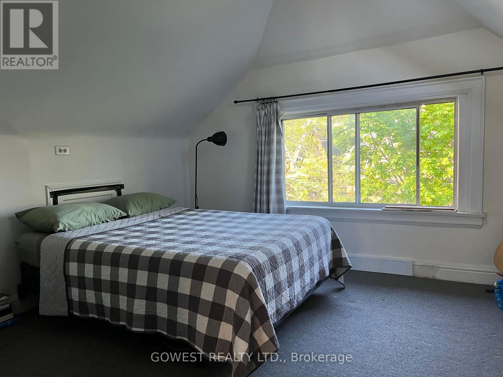 1 - 312 QUEBEC AVENUE Image 11