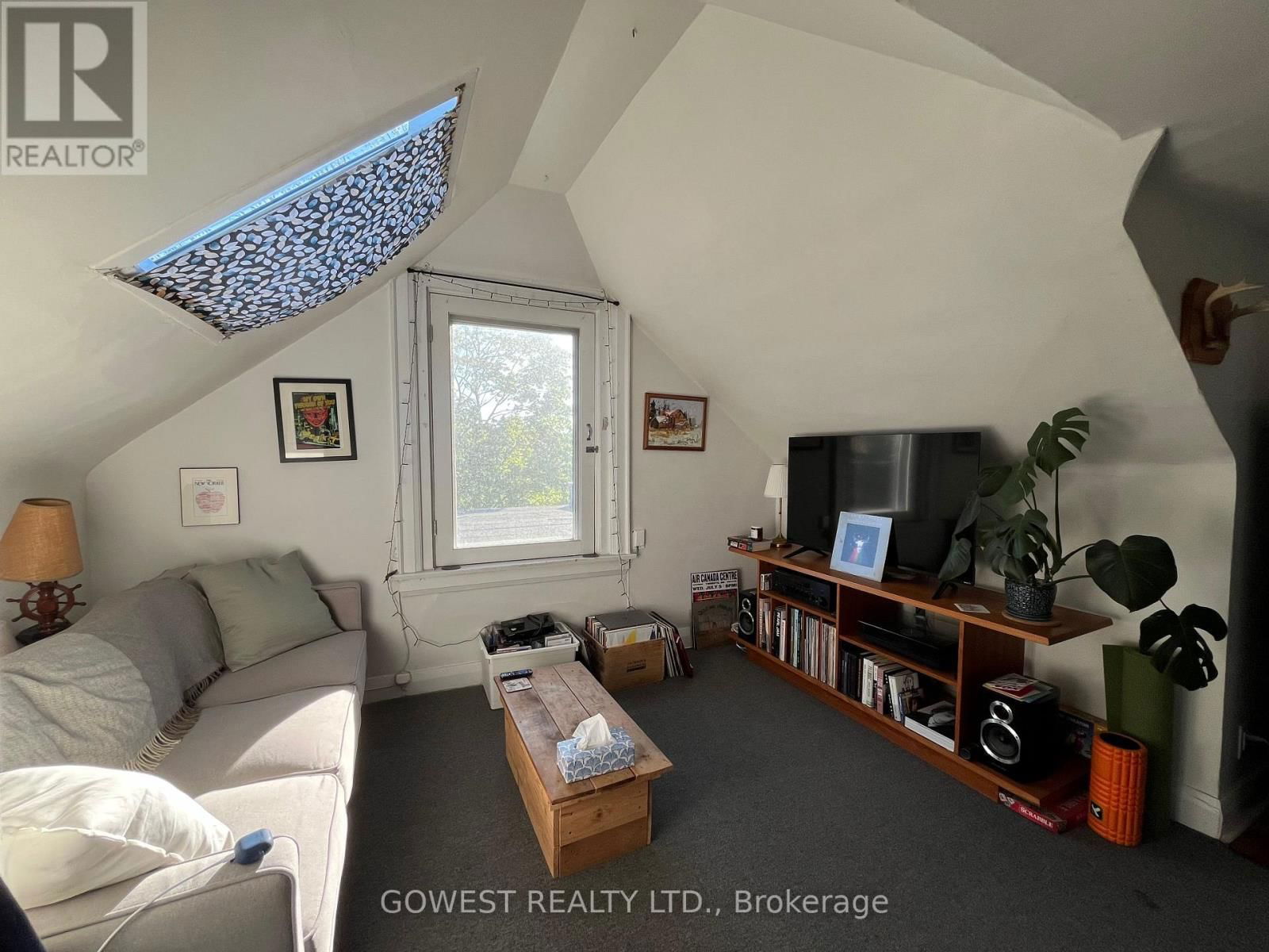 1 - 312 QUEBEC AVENUE Image 5