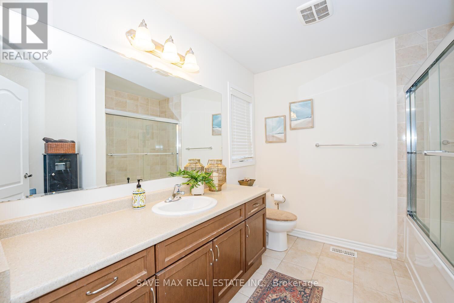 305 TRUDEAU DRIVE Image 17