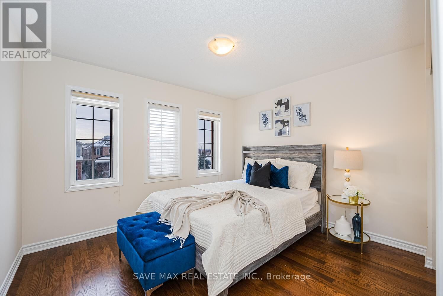 305 TRUDEAU DRIVE Image 20
