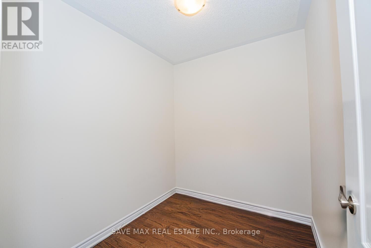 305 TRUDEAU DRIVE Image 23