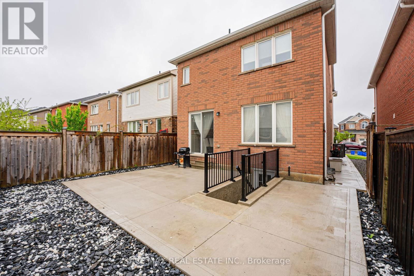 305 TRUDEAU DRIVE Image 34