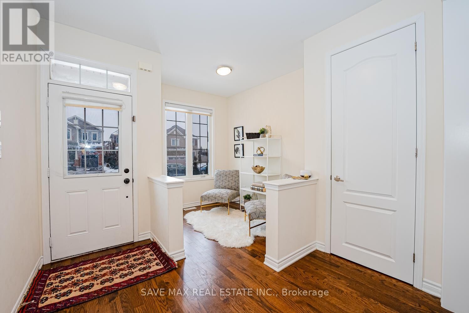 305 TRUDEAU DRIVE Image 4