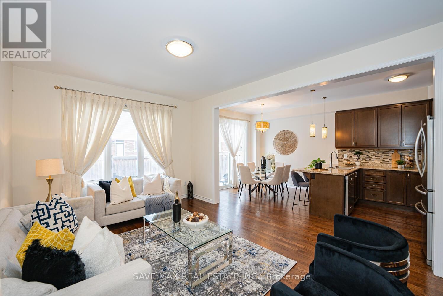 305 TRUDEAU DRIVE Image 9