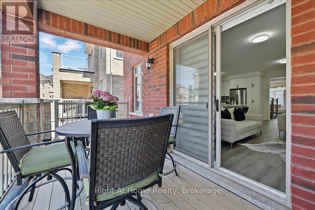 465 DUNDAS STREET EAST Image 29