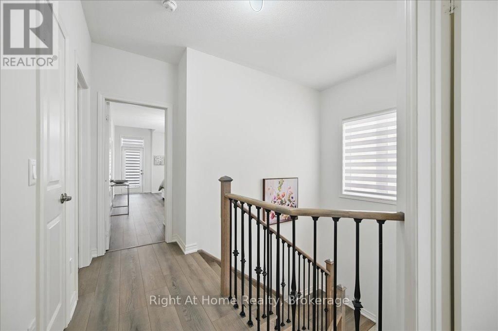 465 DUNDAS STREET EAST Image 31