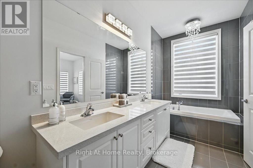 465 DUNDAS STREET EAST Image 35