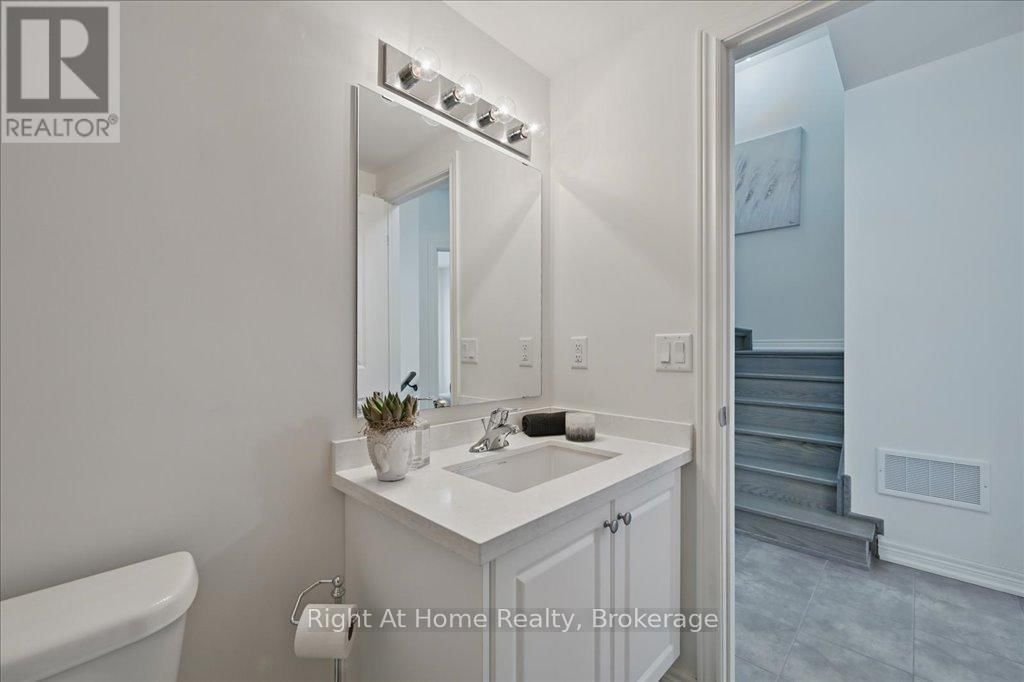 465 DUNDAS STREET EAST Image 9