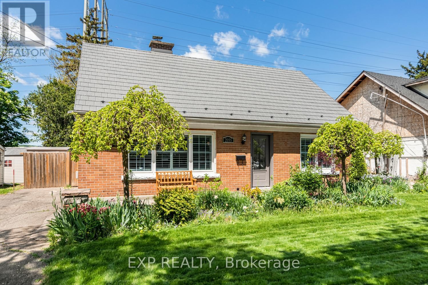 2055 CHURCHILL AVENUE Image 2