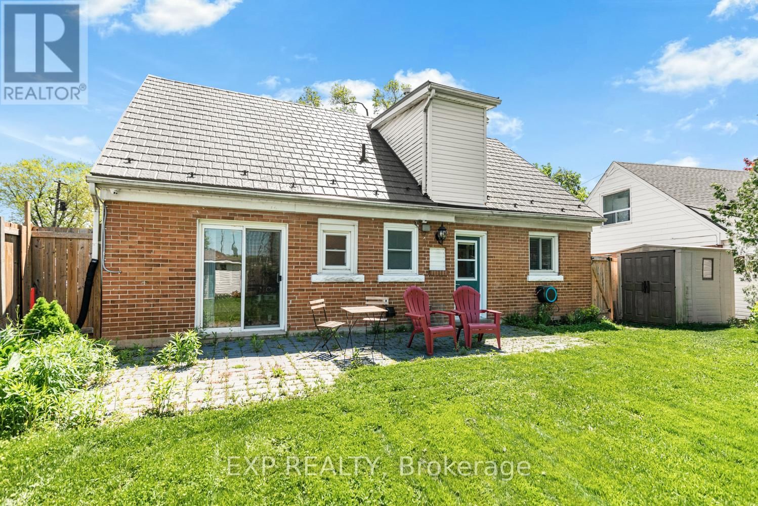 2055 CHURCHILL AVENUE Image 23