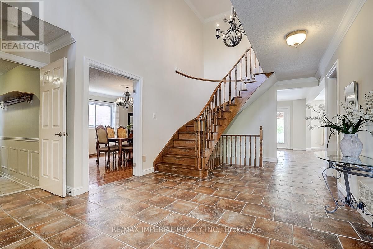 1407 GREENRIDGE CIRCLE Image 4
