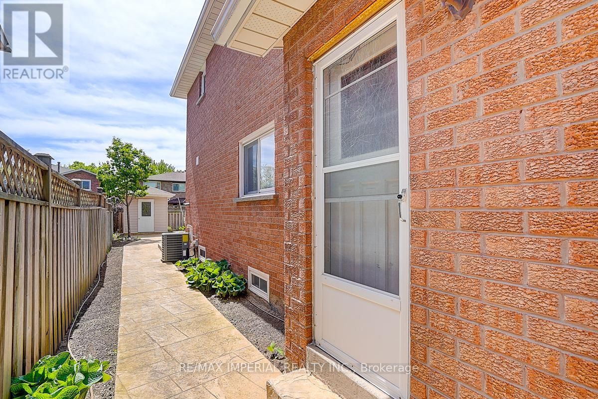 1407 GREENRIDGE CIRCLE Image 50