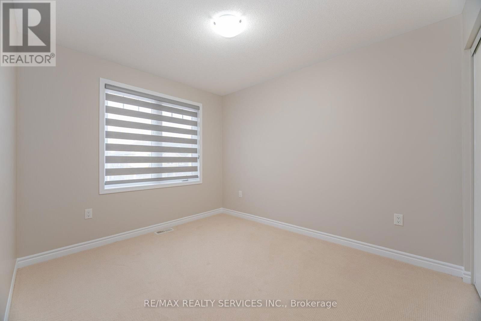 74 PHYLLIS DRIVE Image 32