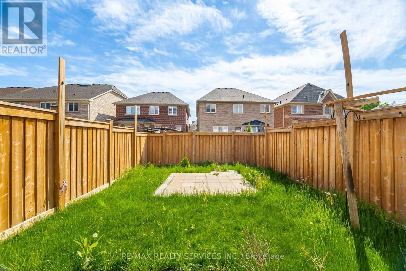 74 PHYLLIS DRIVE Image 39