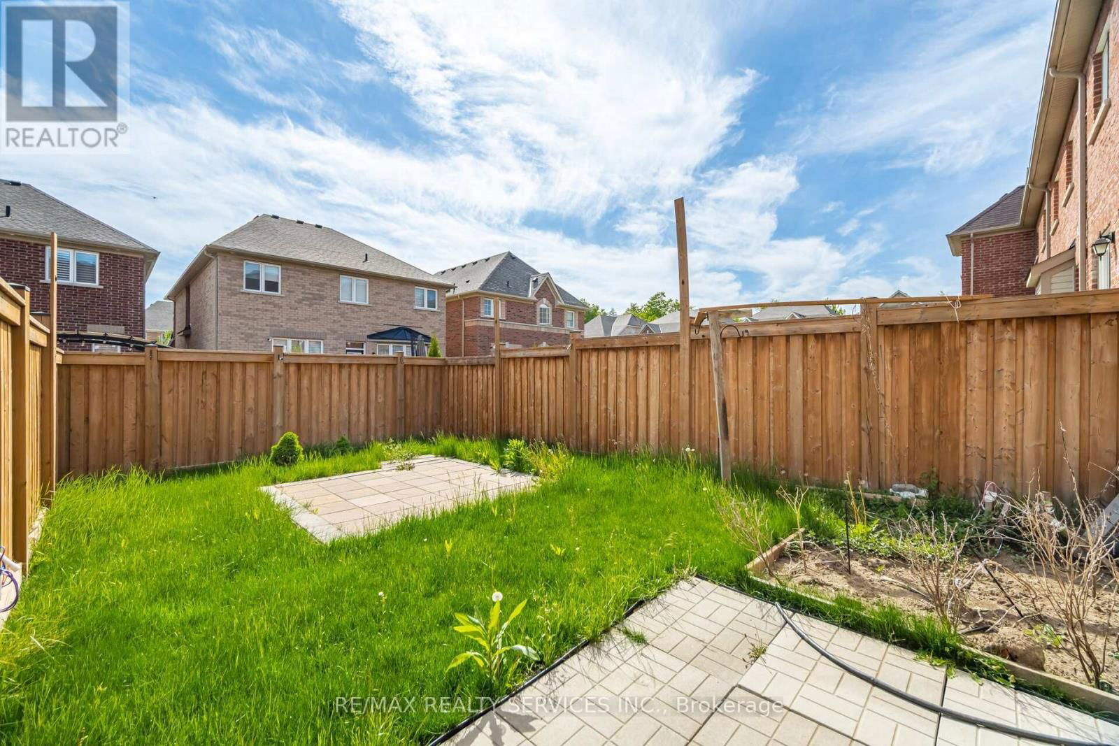 74 PHYLLIS DRIVE Image 40