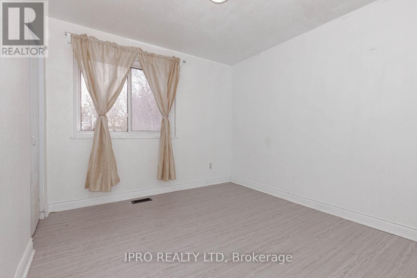 3299 ETUDE DRIVE Image 17