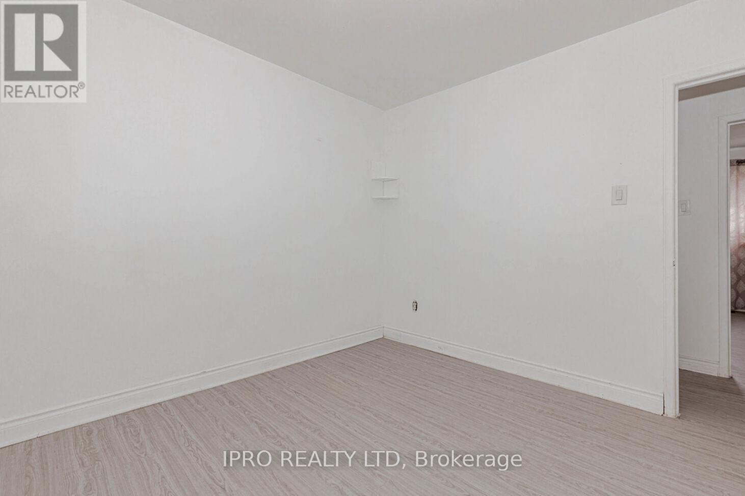 3299 ETUDE DRIVE Image 19