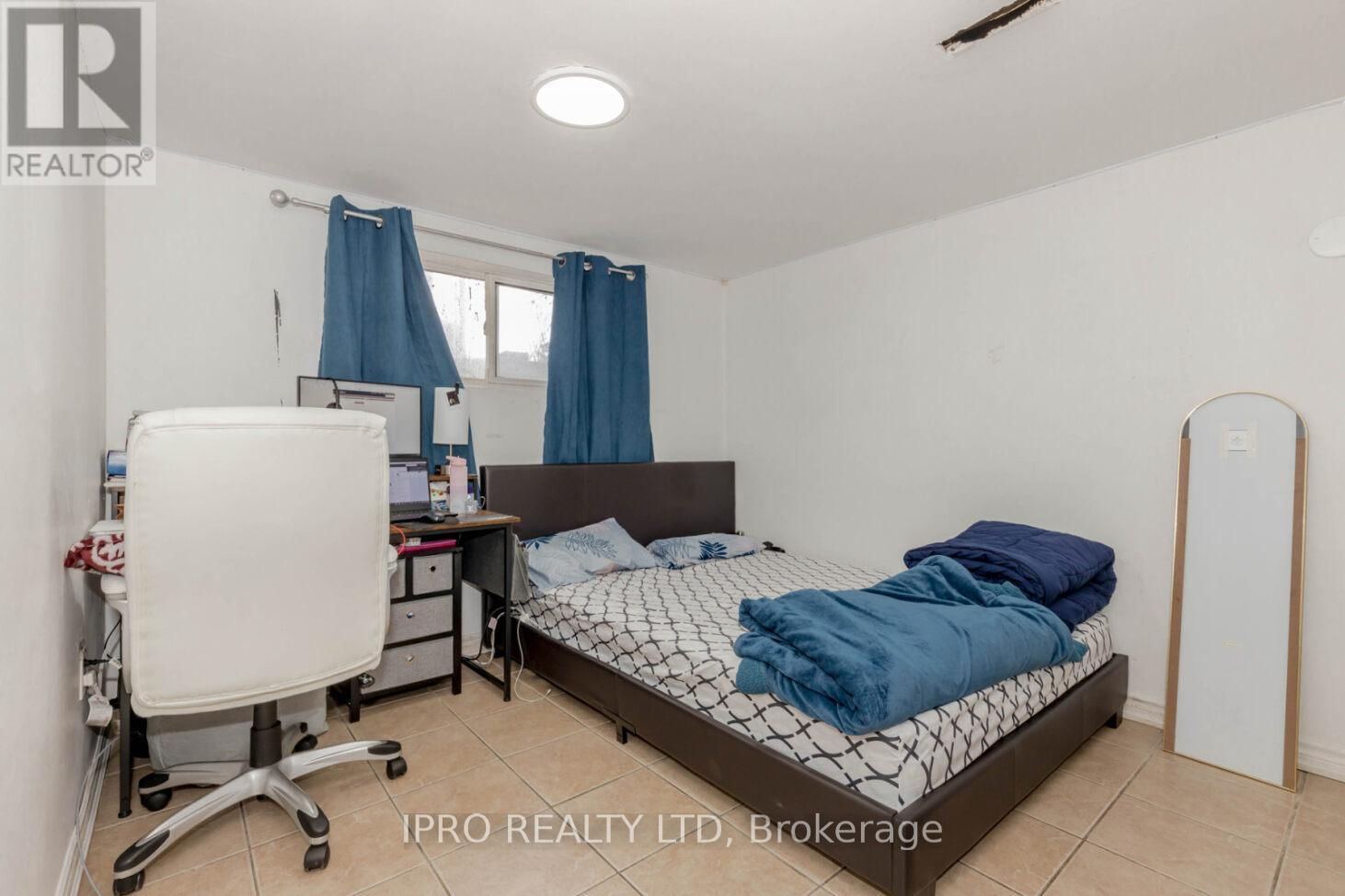 3299 ETUDE DRIVE Image 31
