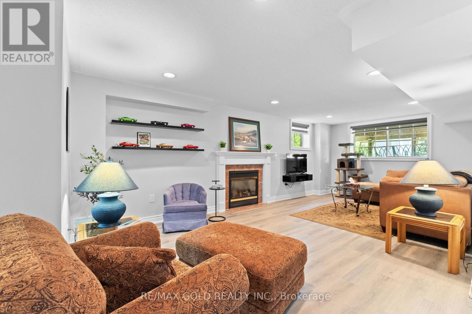 36 SLIPNEEDLE STREET Image 31