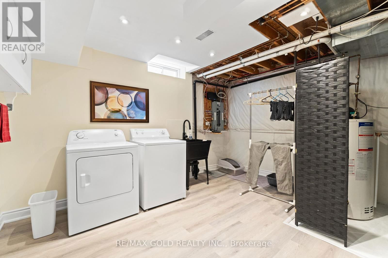 36 SLIPNEEDLE STREET Image 43