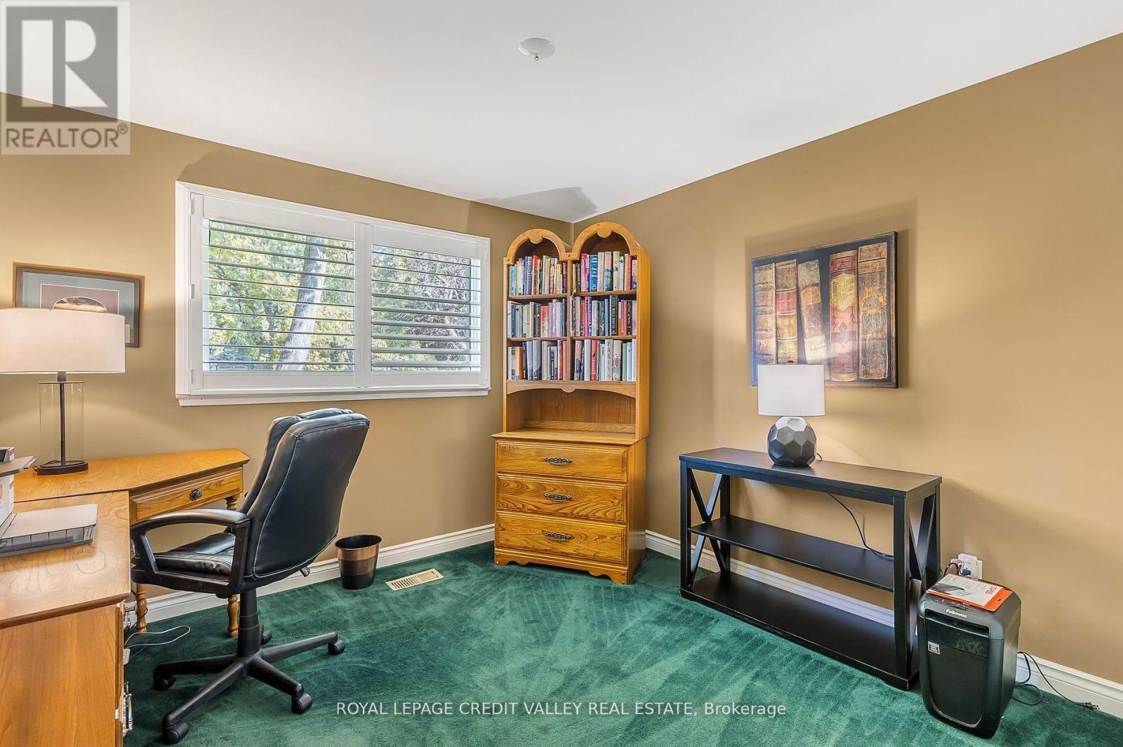 9 NORVAL CRESCENT Image 22