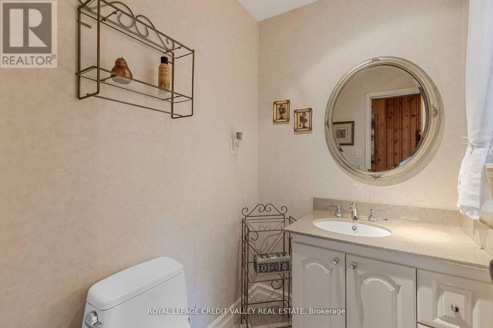 9 NORVAL CRESCENT Image 24