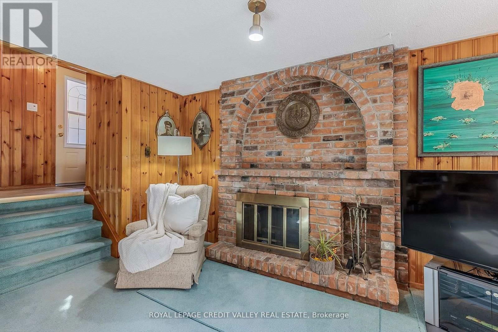 9 NORVAL CRESCENT Image 27