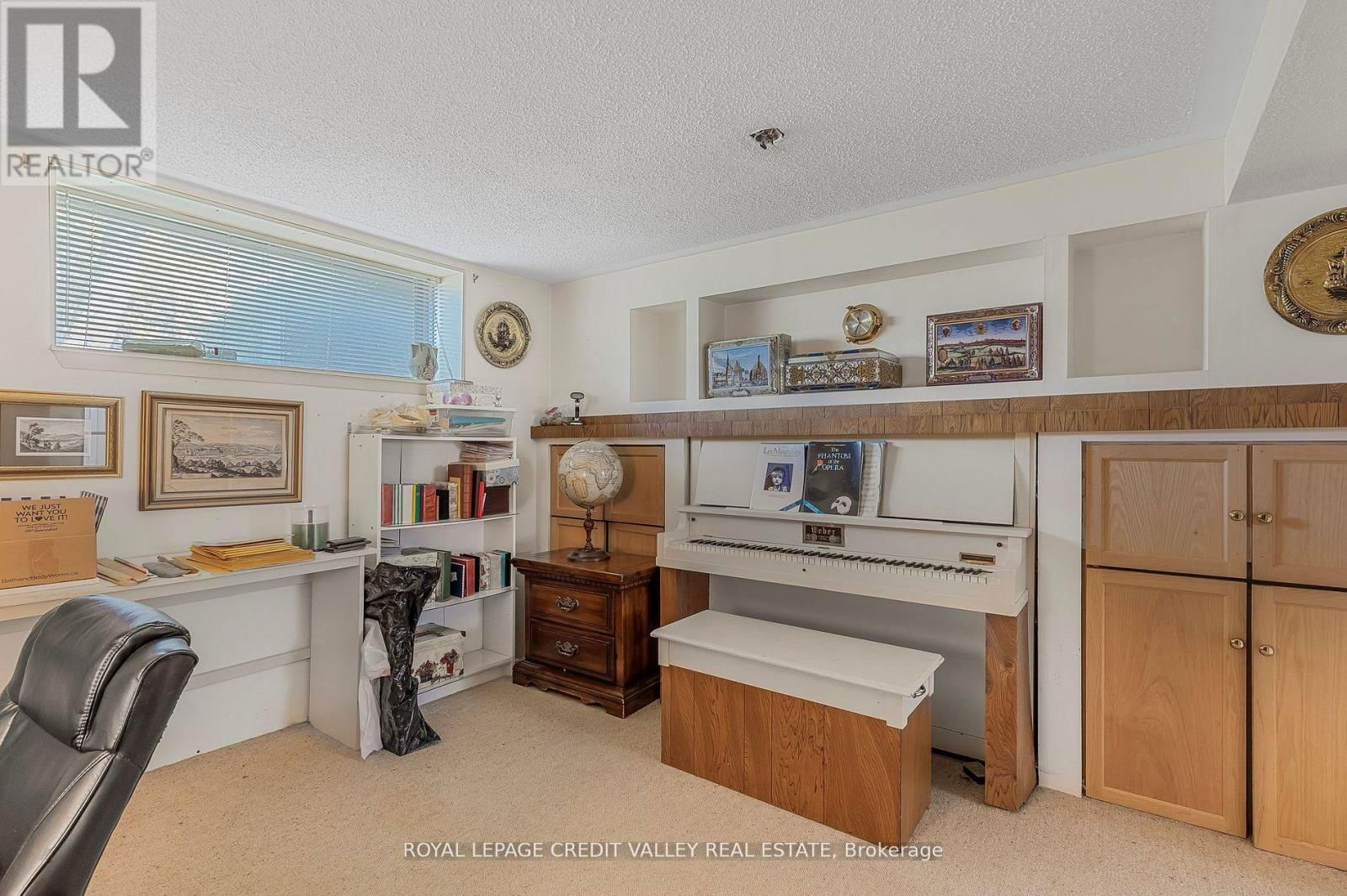 9 NORVAL CRESCENT Image 29