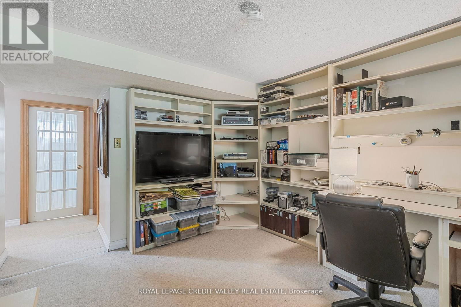 9 NORVAL CRESCENT Image 30