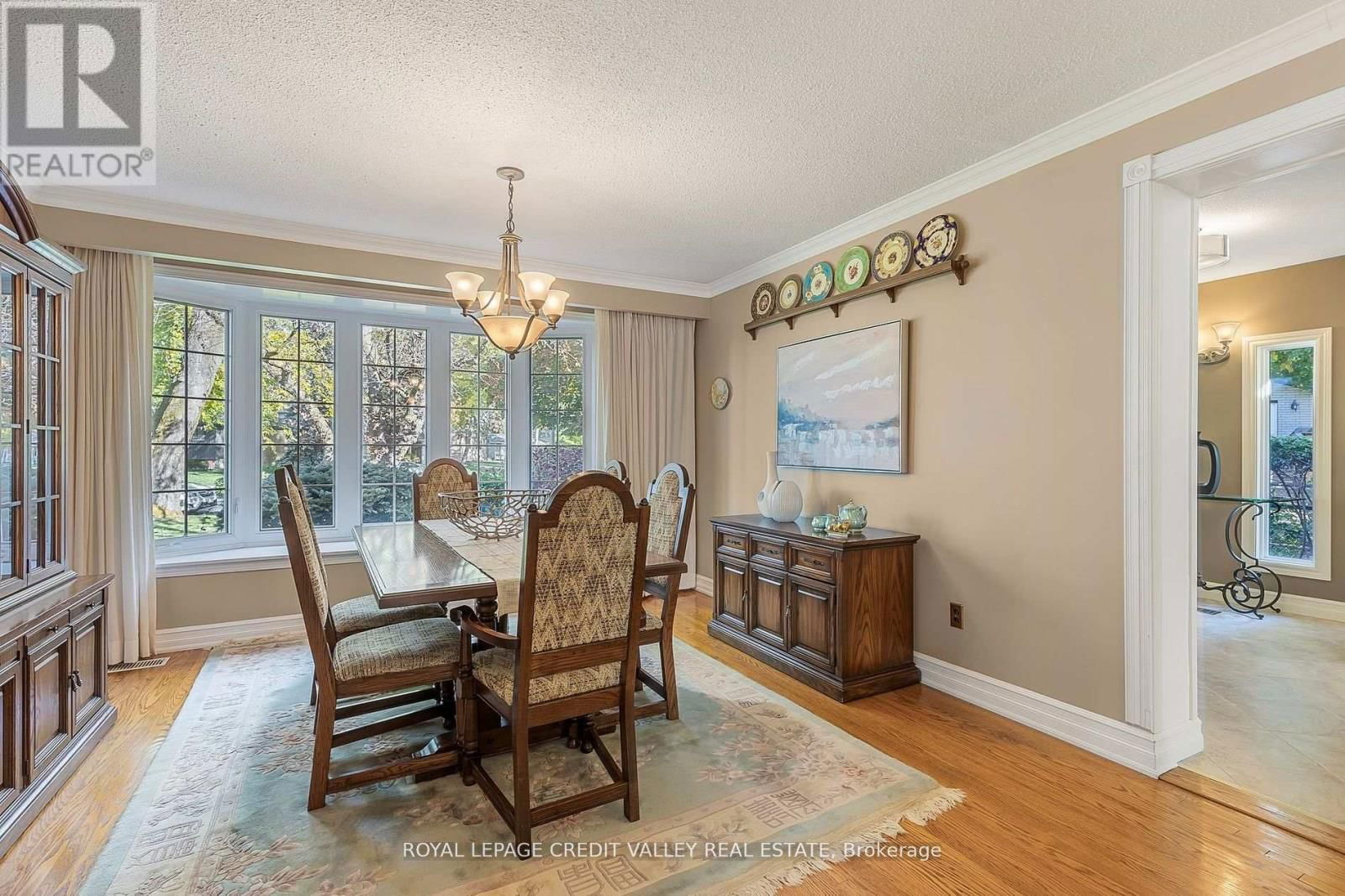 9 NORVAL CRESCENT Image 6