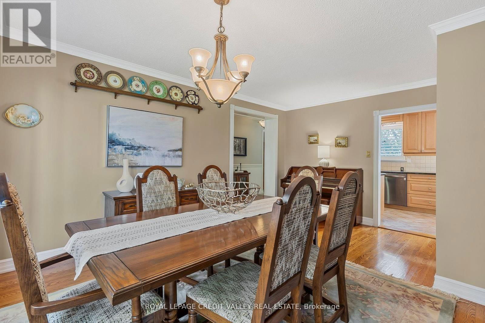 9 NORVAL CRESCENT Image 7