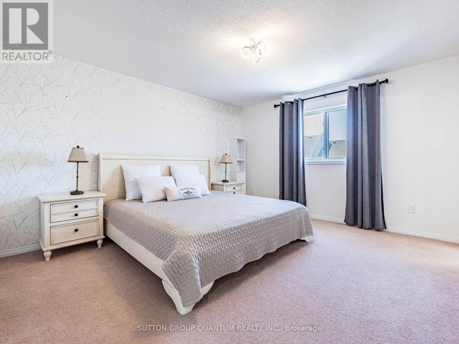 53 WOODCOTE CRESCENT Image 23