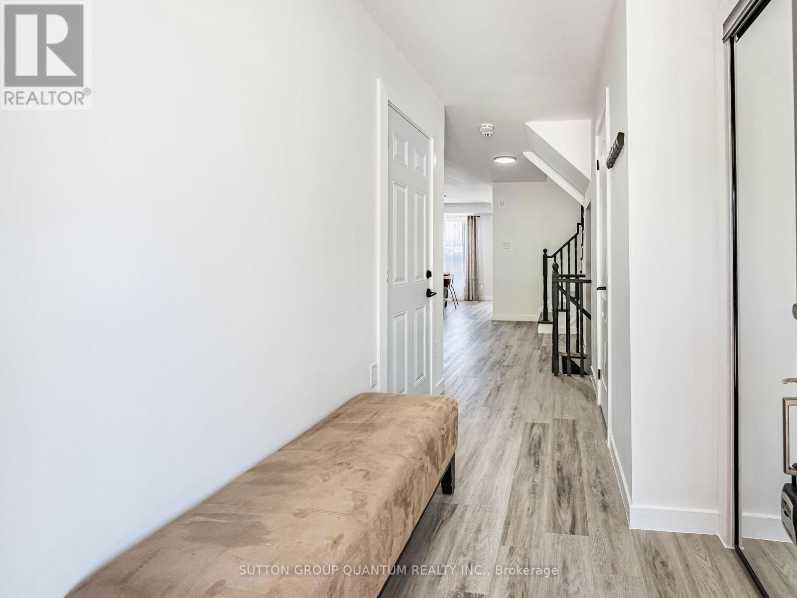 53 WOODCOTE CRESCENT Image 3