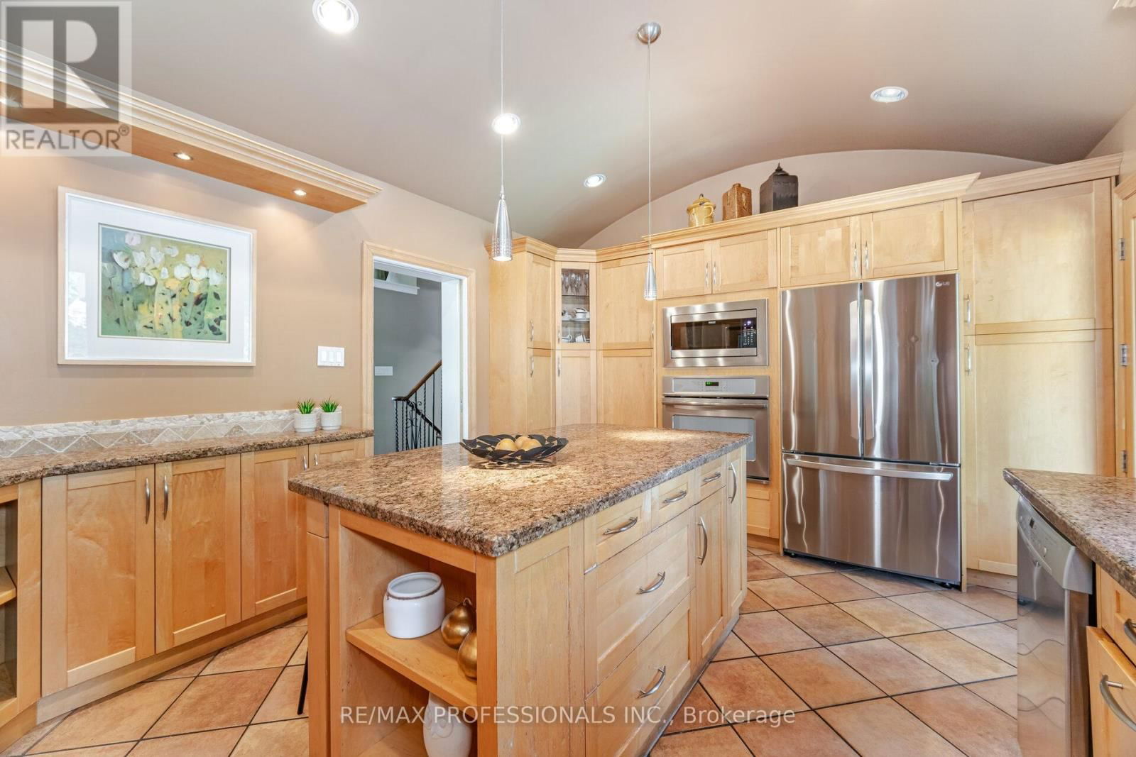 8 SILVERTHORNE BUSH DRIVE Image 17