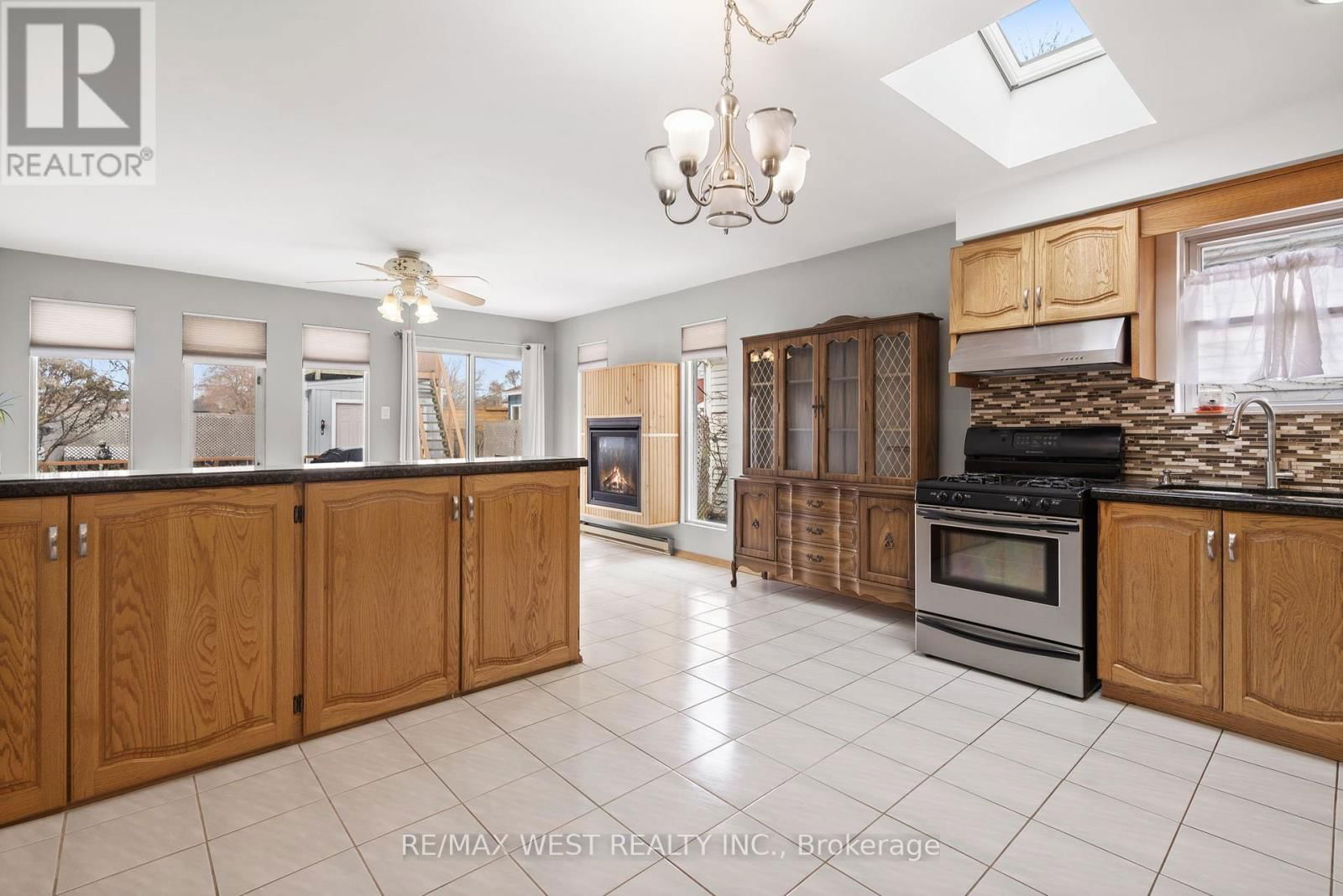 102 EILEEN AVENUE Image 13