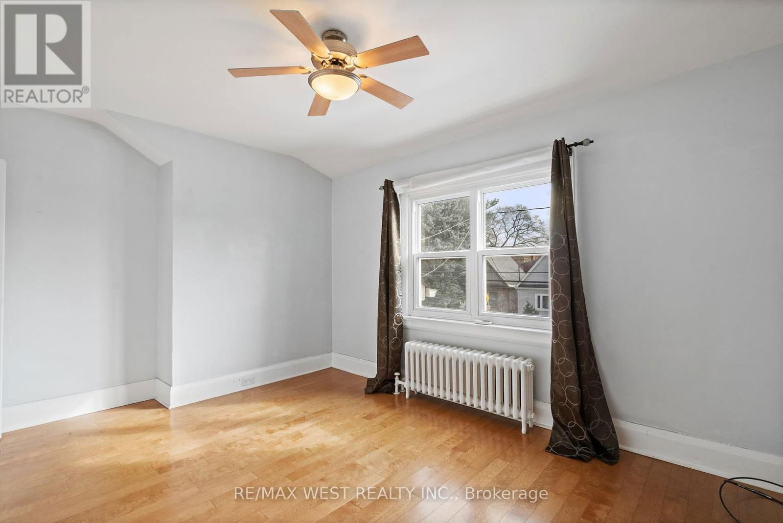 102 EILEEN AVENUE Image 17