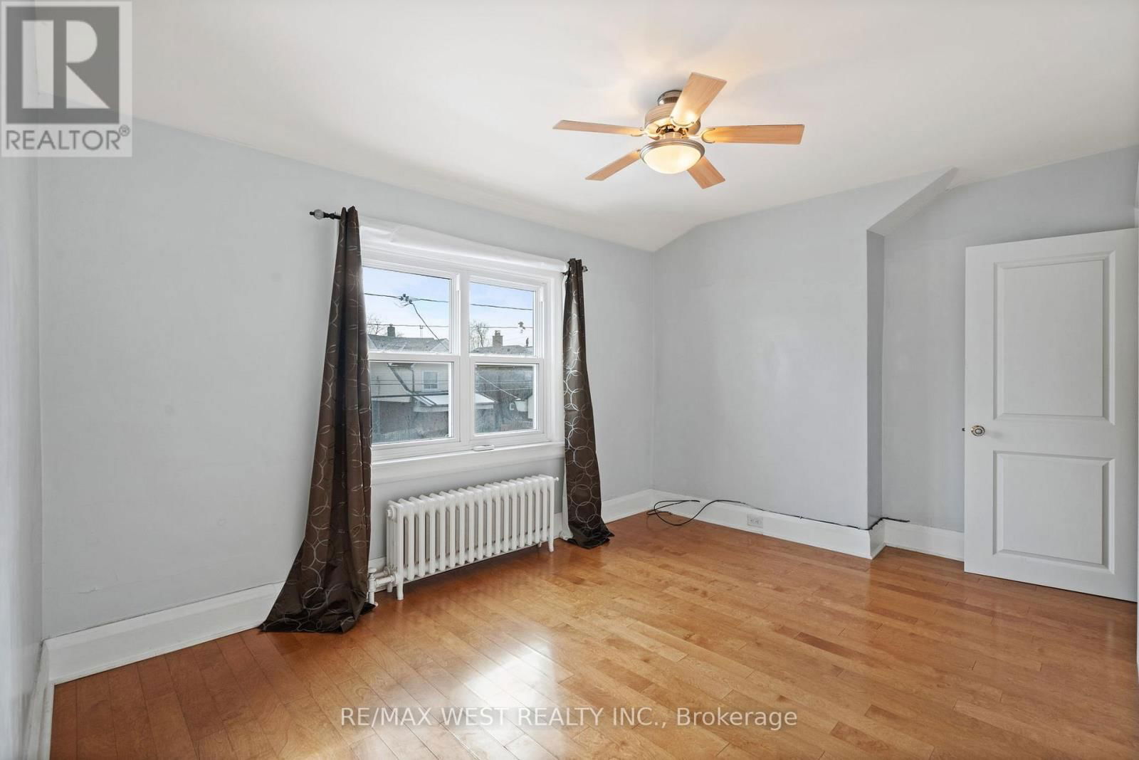 102 EILEEN AVENUE Image 18